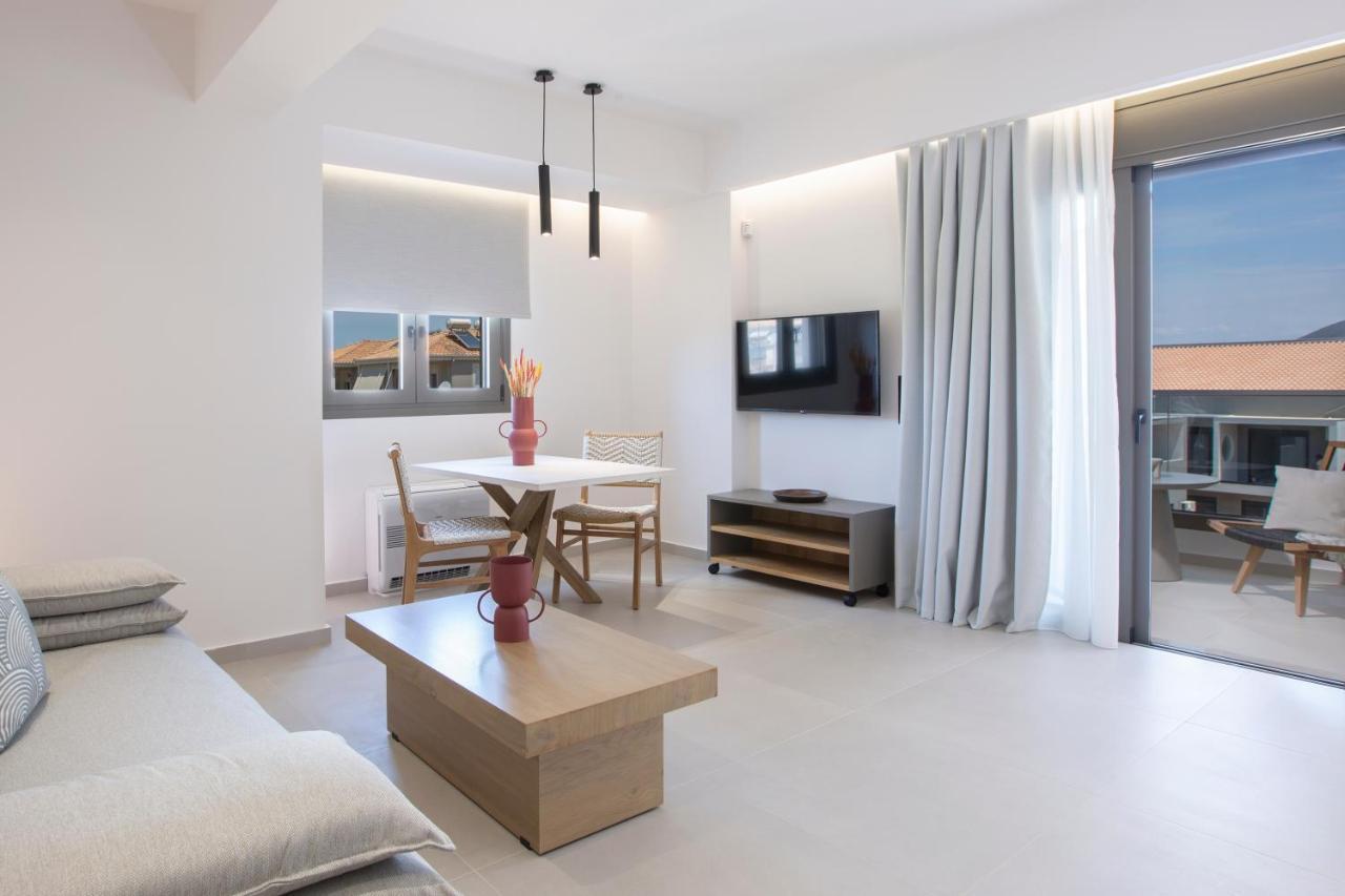 Lefkáda Achillion Suites מראה חיצוני תמונה